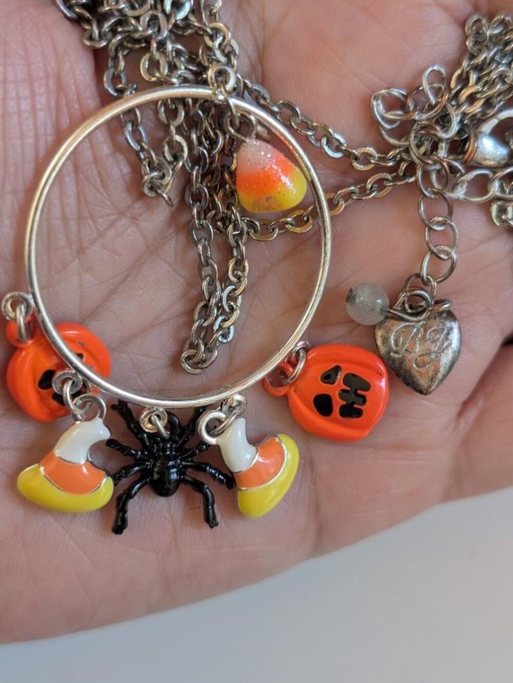 Betsey Jhonson Vintage Silver Tone Halloween Glass Charm Pendant Necklace. - Picture 5 of 7
